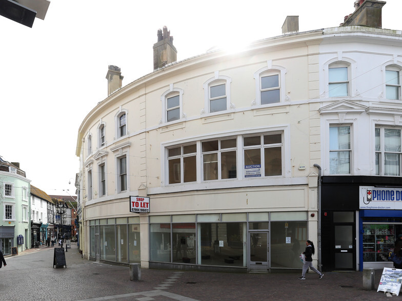 1-6 Sandgate Rd, Folkestone for rent - Primary Photo - Image 1 of 3