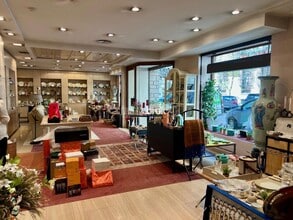 Retail in Madrid, Madrid to rent Interior Photo- Image 2 of 11