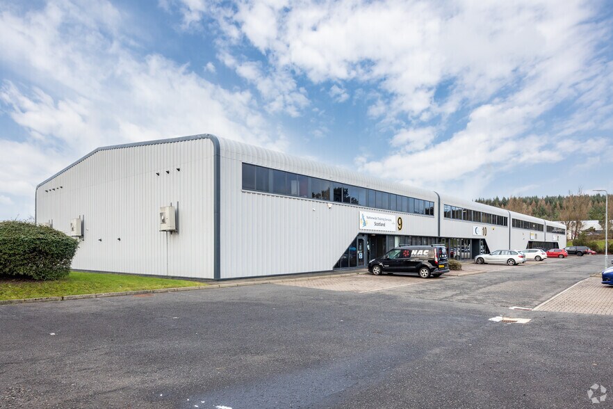 Dunlop Sq, Livingston for sale - Primary Photo - Image 1 of 1