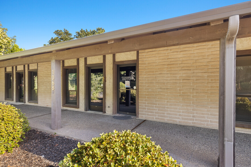 1068 East Ave, Chico, CA for sale - Primary Photo - Image 1 of 1