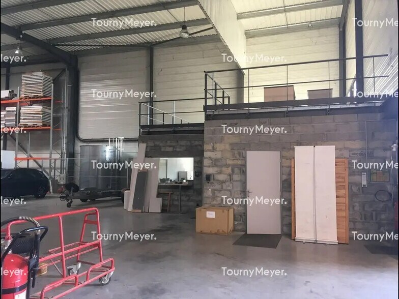 Light Industrial in Blanquefort for sale - Building Photo - Image 2 of 7