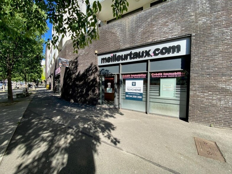 19 Avenue D'Andromede, Blagnac for sale - Building Photo - Image 1 of 8