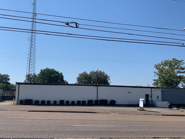 342 W Cotton St, Longview, TX for rent - Building Photo - Image 1 of 10