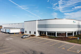 300 Corporate Dr, Elgin, IL for sale Primary Photo- Image 1 of 1