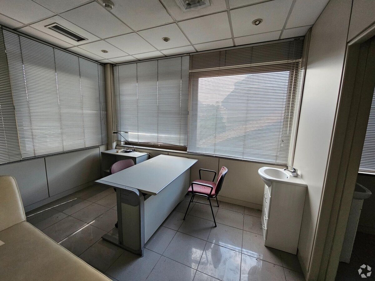 Collado Villalba, MAD 28400 - Unit Puerta 02, Esc. 2 - - Interior Photo - Image 2 of 5