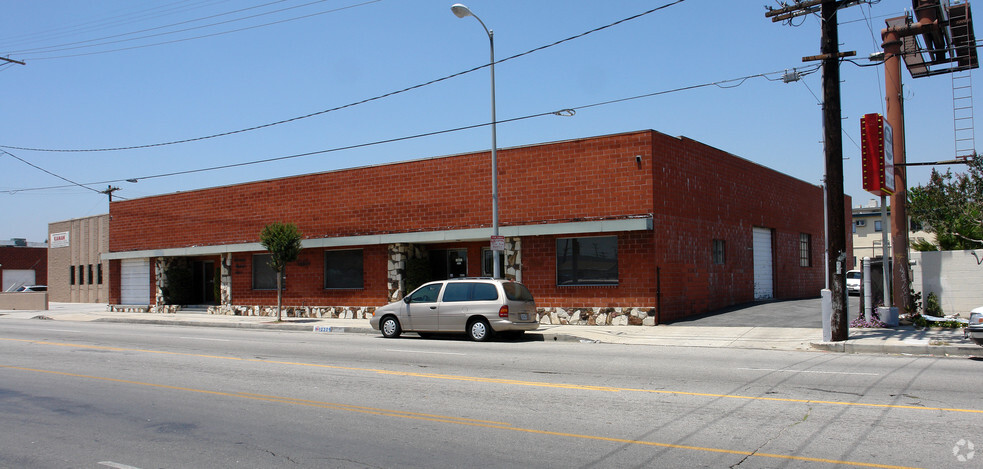 13309 Saticoy St, North Hollywood, CA for sale - Primary Photo - Image 1 of 1