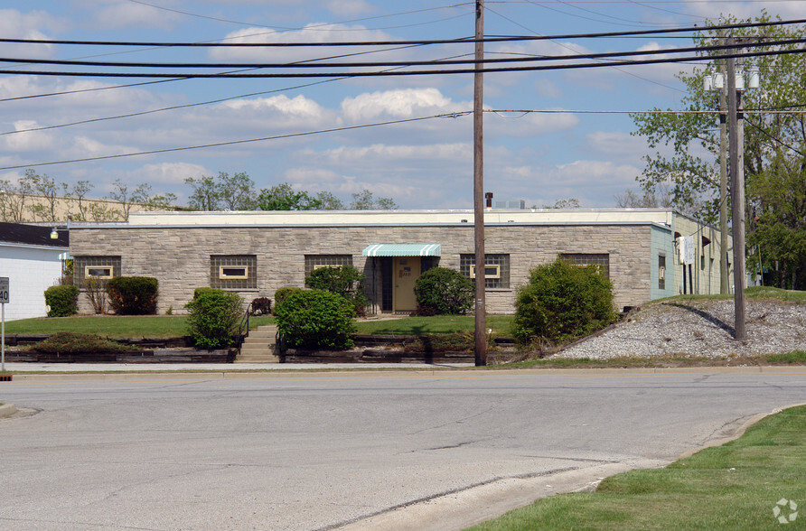 2225 Meyer Rd, Fort Wayne, IN for sale - Primary Photo - Image 1 of 1