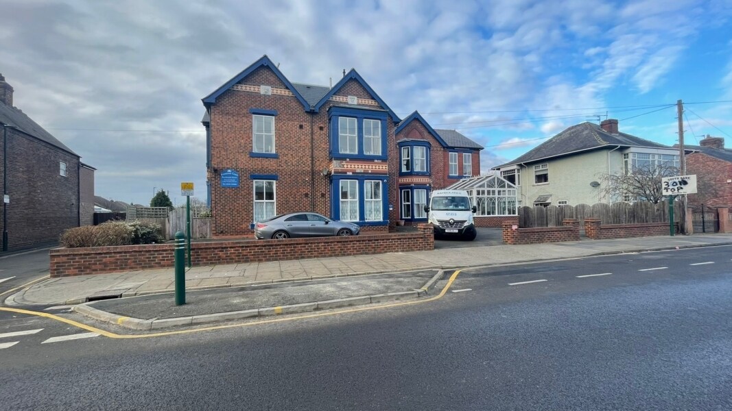 241 Normanby Road Rd, Middlesbrough for sale Primary Photo- Image 1 of 1