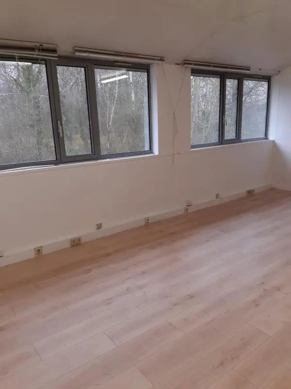 Vente Bureaux 61 m²