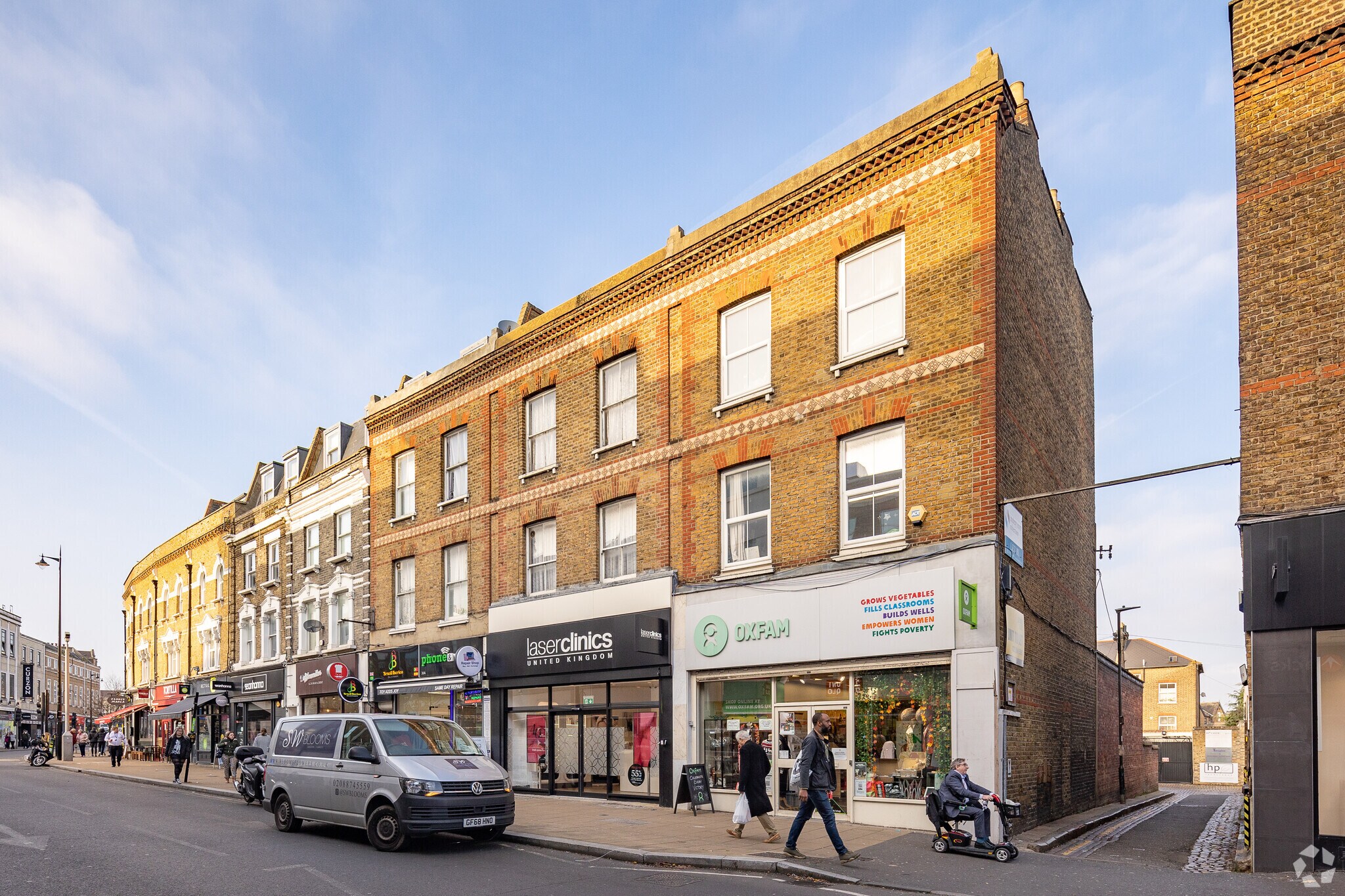 32 The Broadway, London for sale Primary Photo- Image 1 of 1