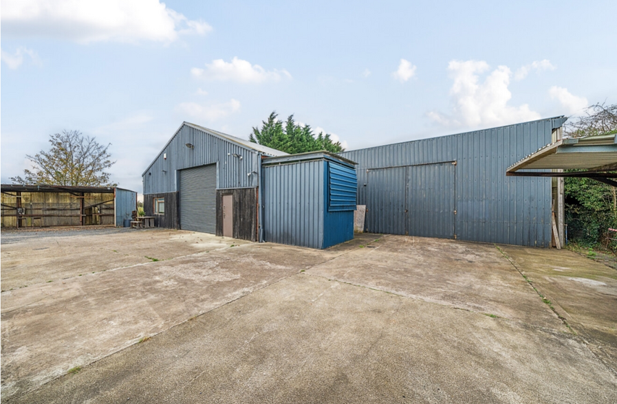 Sleaford Rd, Brant Broughton for sale - Building Photo - Image 3 of 12