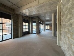 104 Beresford Av, Wembley to rent Interior Photo- Image 2 of 2