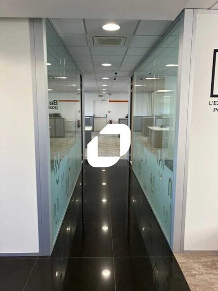 Office in Vincennes to rent - Building Photo - Image 2 of 12