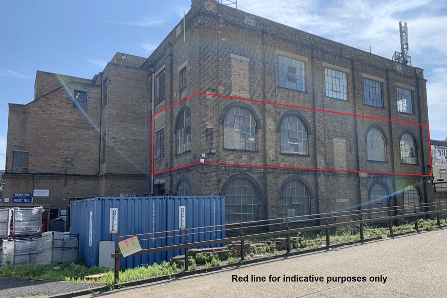 Woolwich Church St, London for rent - Building Photo - Image 1 of 7