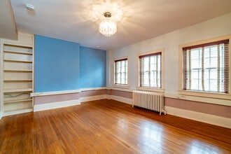 1715 N St NW, Washington, DC for rent Interior Photo- Image 2 of 7