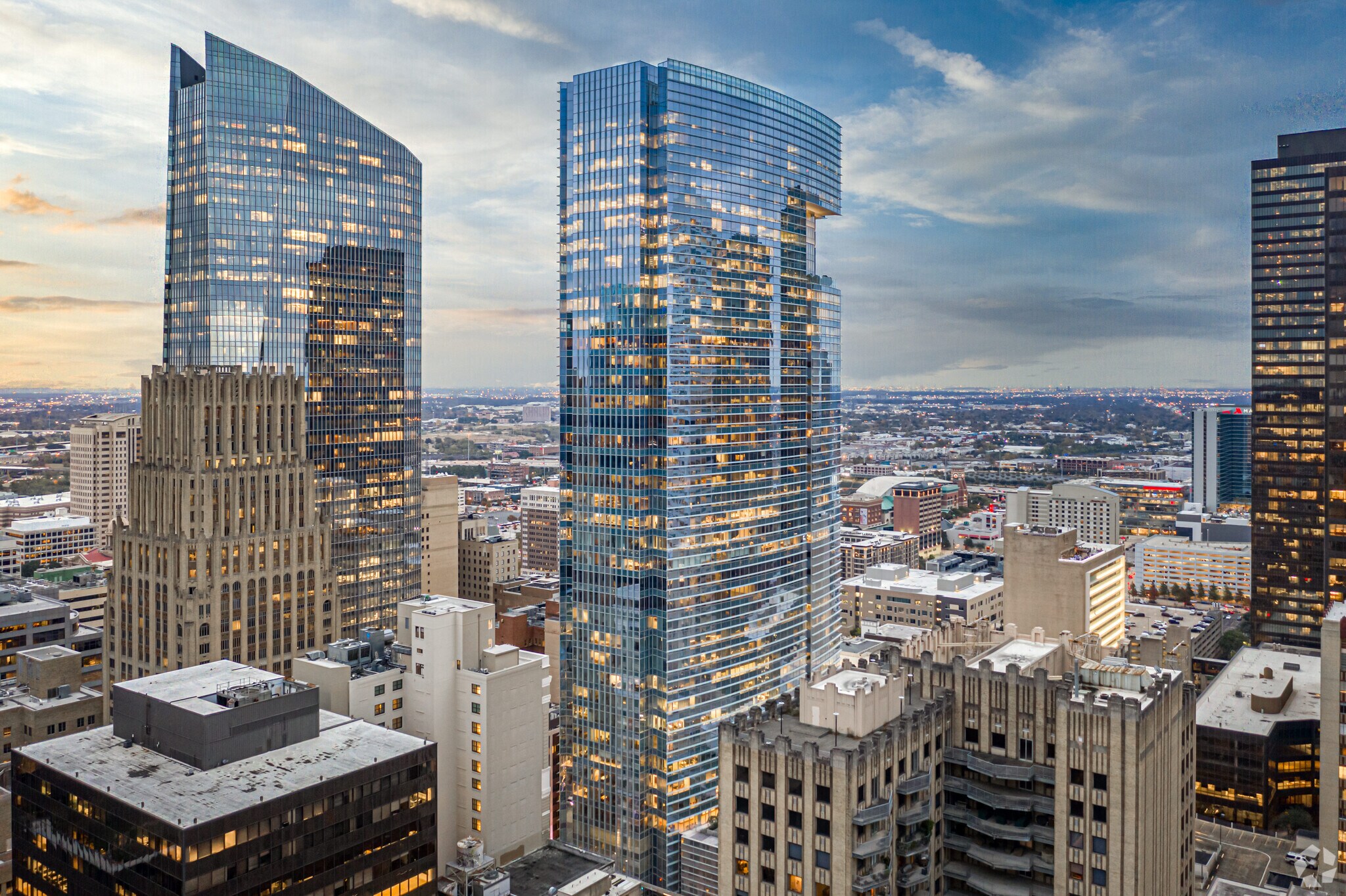 811 Main St, Houston, TX to rent Building Photo- Image 1 of 10