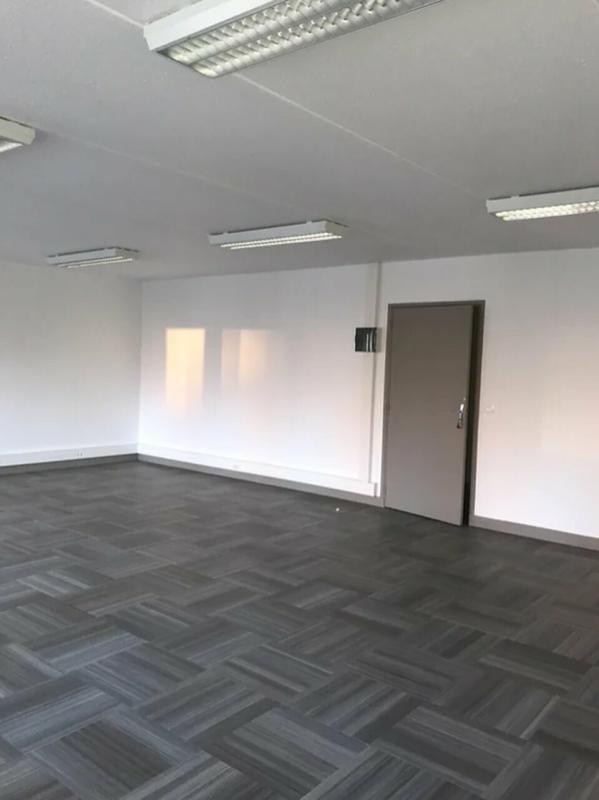 Office in Créteil to rent Interior Photo- Image 1 of 5