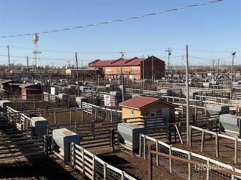 Oklahoma National Stockyards portfolio of 18 properties for sale on LoopNet.co.uk - Building Photo - Image 1 of 18