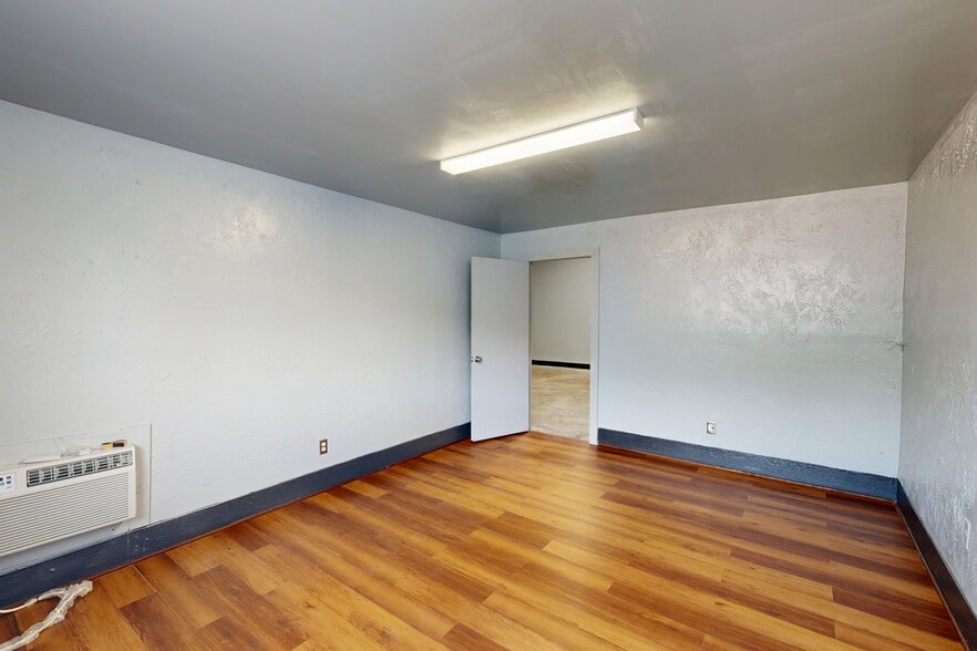 7676 N I-45, Houston, TX to rent - Matterport 3D Scan - Image 2 of 12