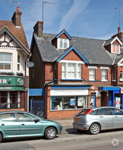 64 Western Rd, Tring for sale Primary Photo- Image 1 of 1