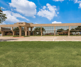 9304 Forest Ln, Dallas, TX for rent Building Photo- Image 1 of 6