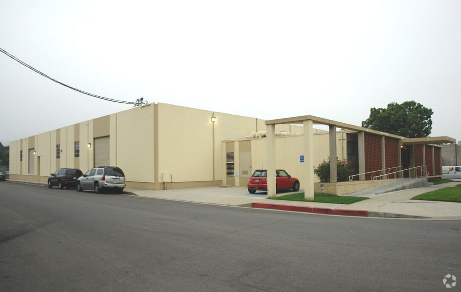 440 W Los Feliz Rd, Glendale, CA for sale - Building Photo - Image 2 of 2