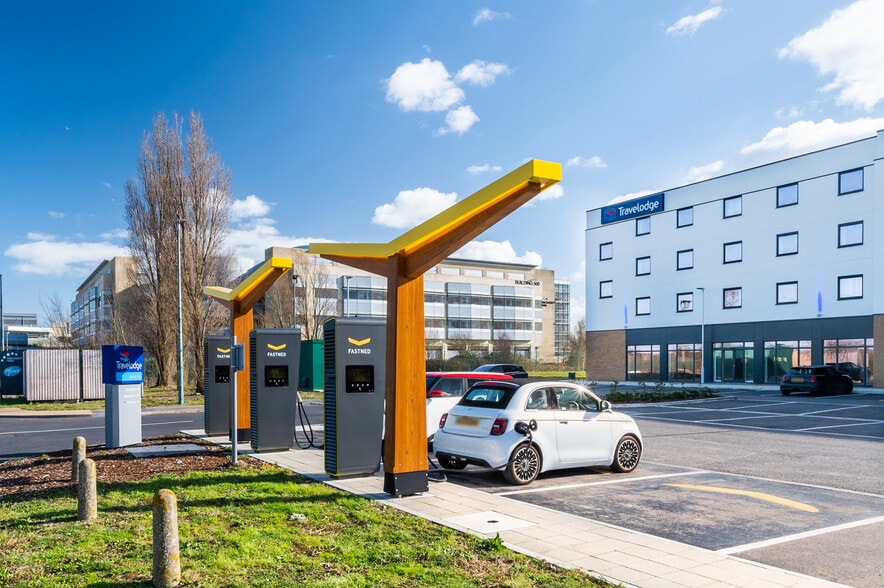 Spitfire Way, Sandwich to rent - Building Photo - Image 3 of 4