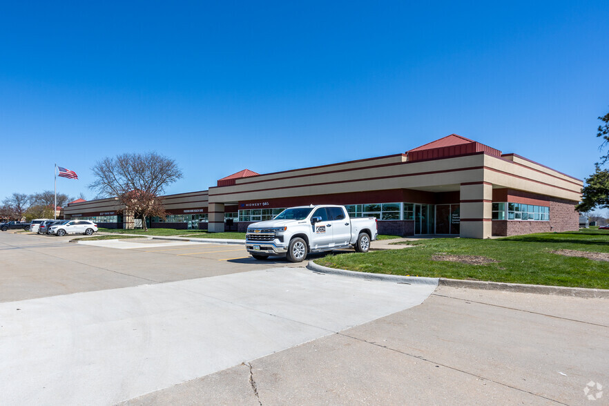 2701 SE Convenience Blvd, Ankeny, IA for rent - Building Photo - Image 2 of 6