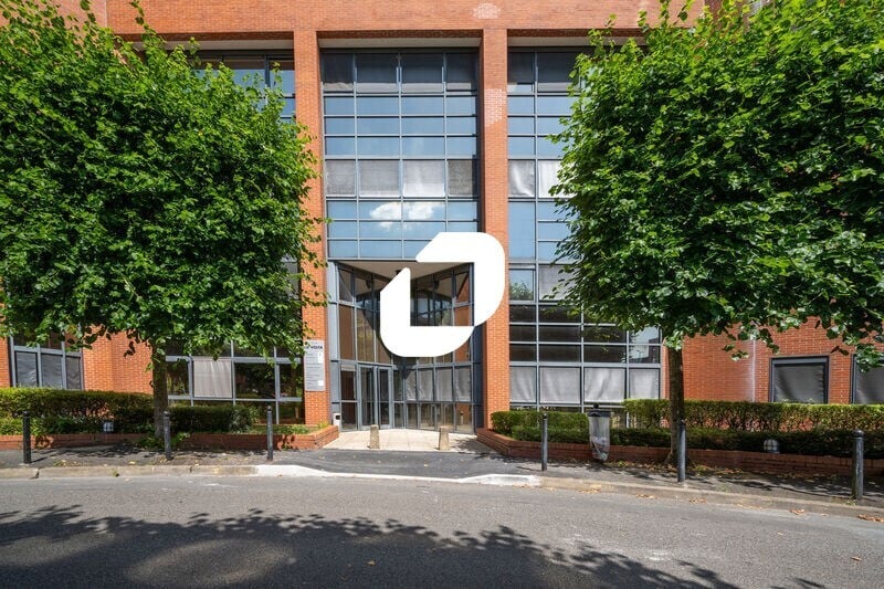 Office in Meudon for sale Building Photo- Image 1 of 17
