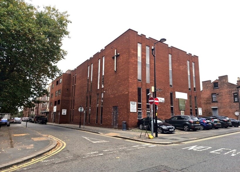 Palmyra Sq N, Warrington for sale - Building Photo - Image 1 of 5