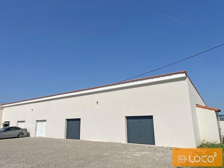 26 Chemin De Casselevres, Saint-Jory to rent - Building Photo - Image 2 of 5