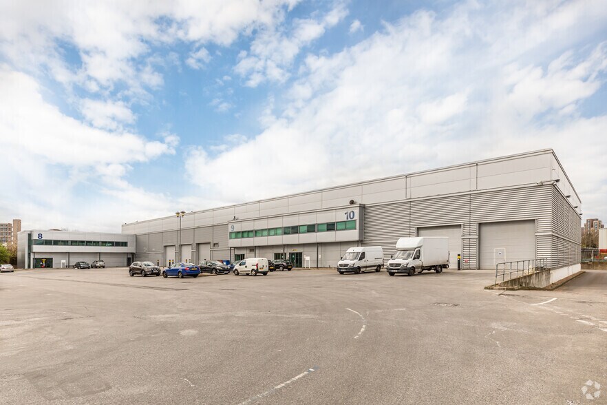 160 Bidder St, London to rent - Primary Photo - Image 2 of 3