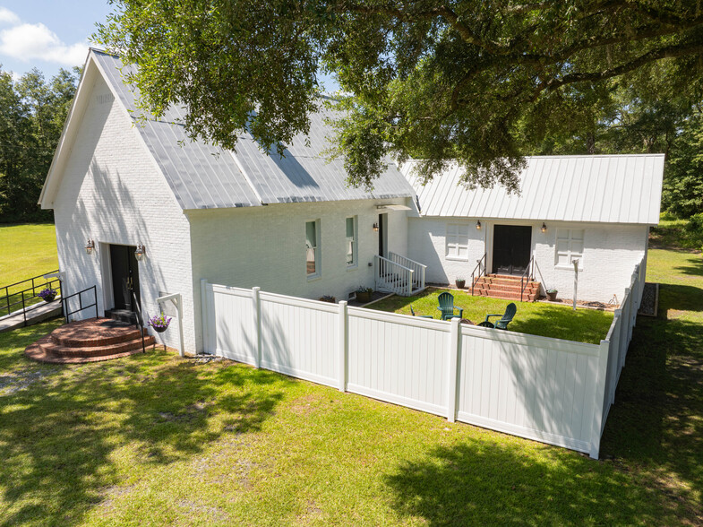 1177 Old Salkehatchie Hwy, Yemassee, SC for sale - Primary Photo - Image 1 of 48