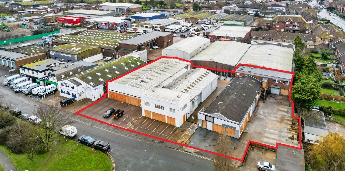 18-22 Lottbridge Drove portfolio of 2 properties for sale on LoopNet.co.uk Primary Photo- Image 1 of 3