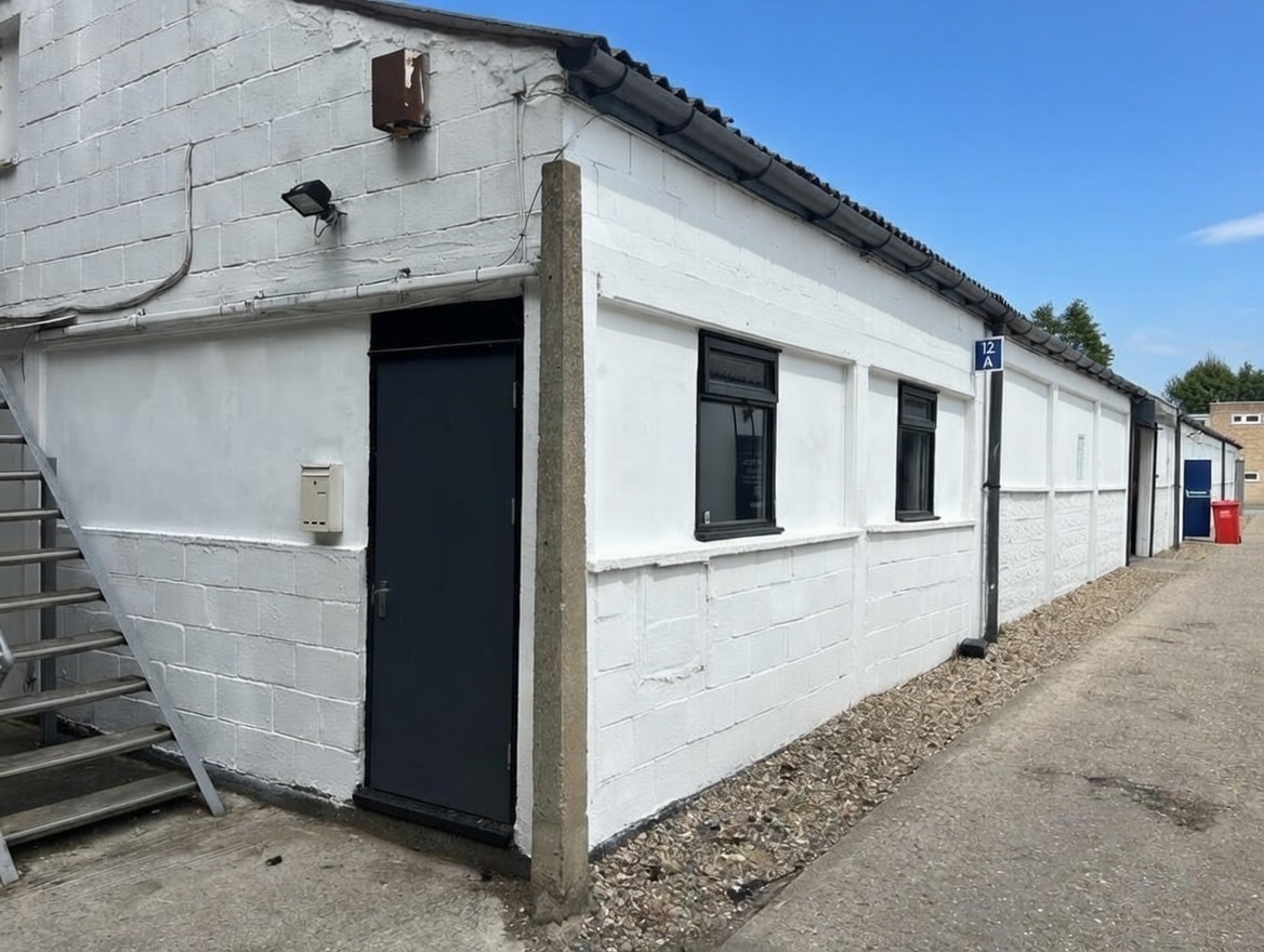 Mimram Rd, Hertford to rent Primary Photo- Image 1 of 10