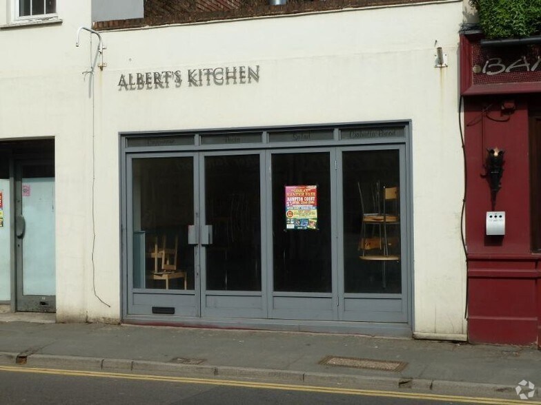 6-8 Church St, Esher for sale - Building Photo - Image 3 of 4