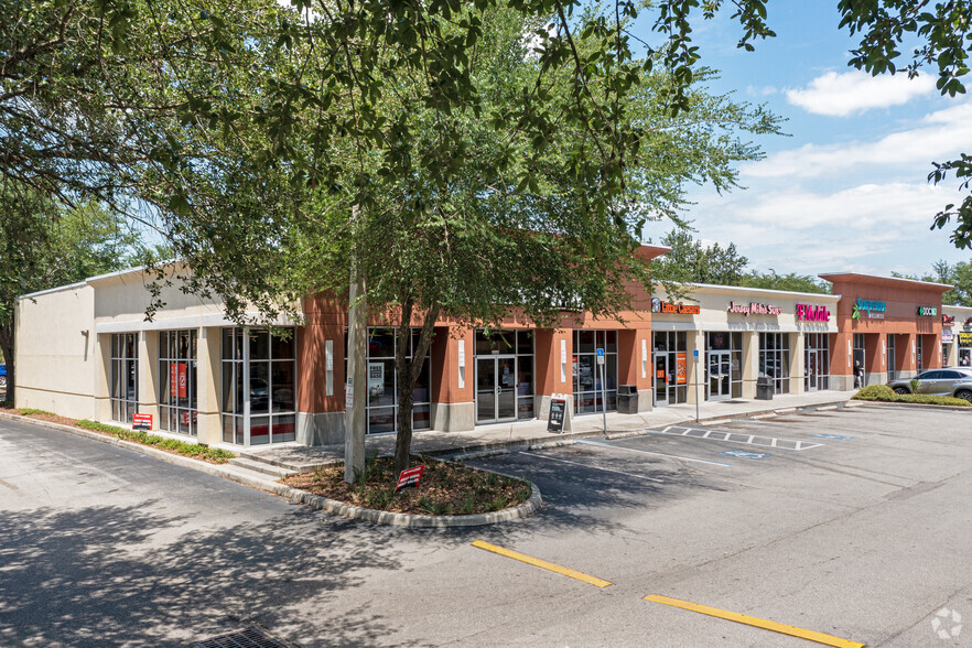 1240-1270 E Brandon Blvd, Brandon, FL for sale - Primary Photo - Image 1 of 1