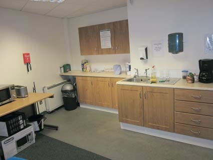 71-75 North St, Belfast to rent - Interior Photo - Image 3 of 3