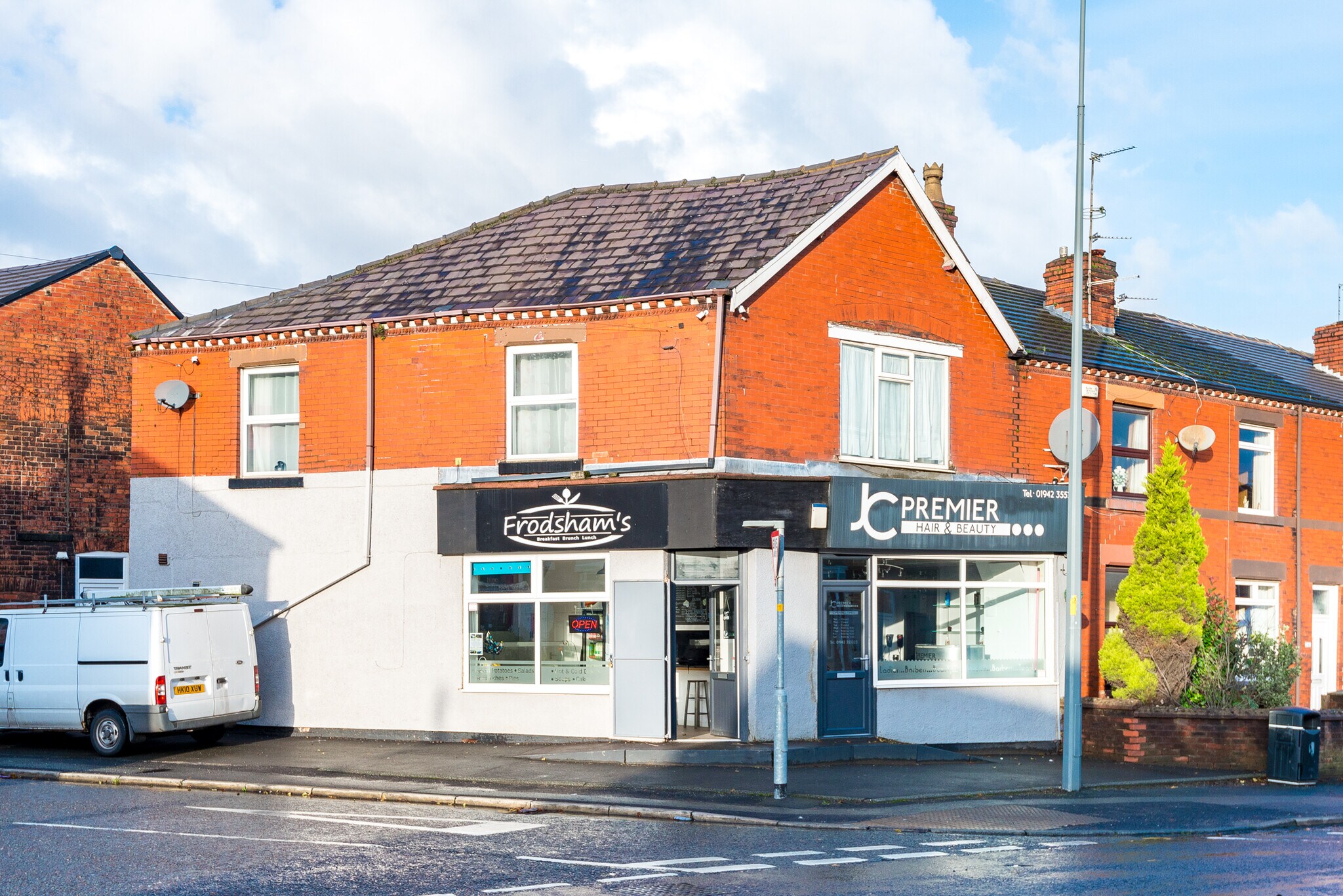 537a-537b Wigan Rd, Wigan for sale Building Photo- Image 1 of 1