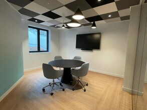 Office in Boulogne-Billancourt to rent Interior Photo- Image 2 of 2