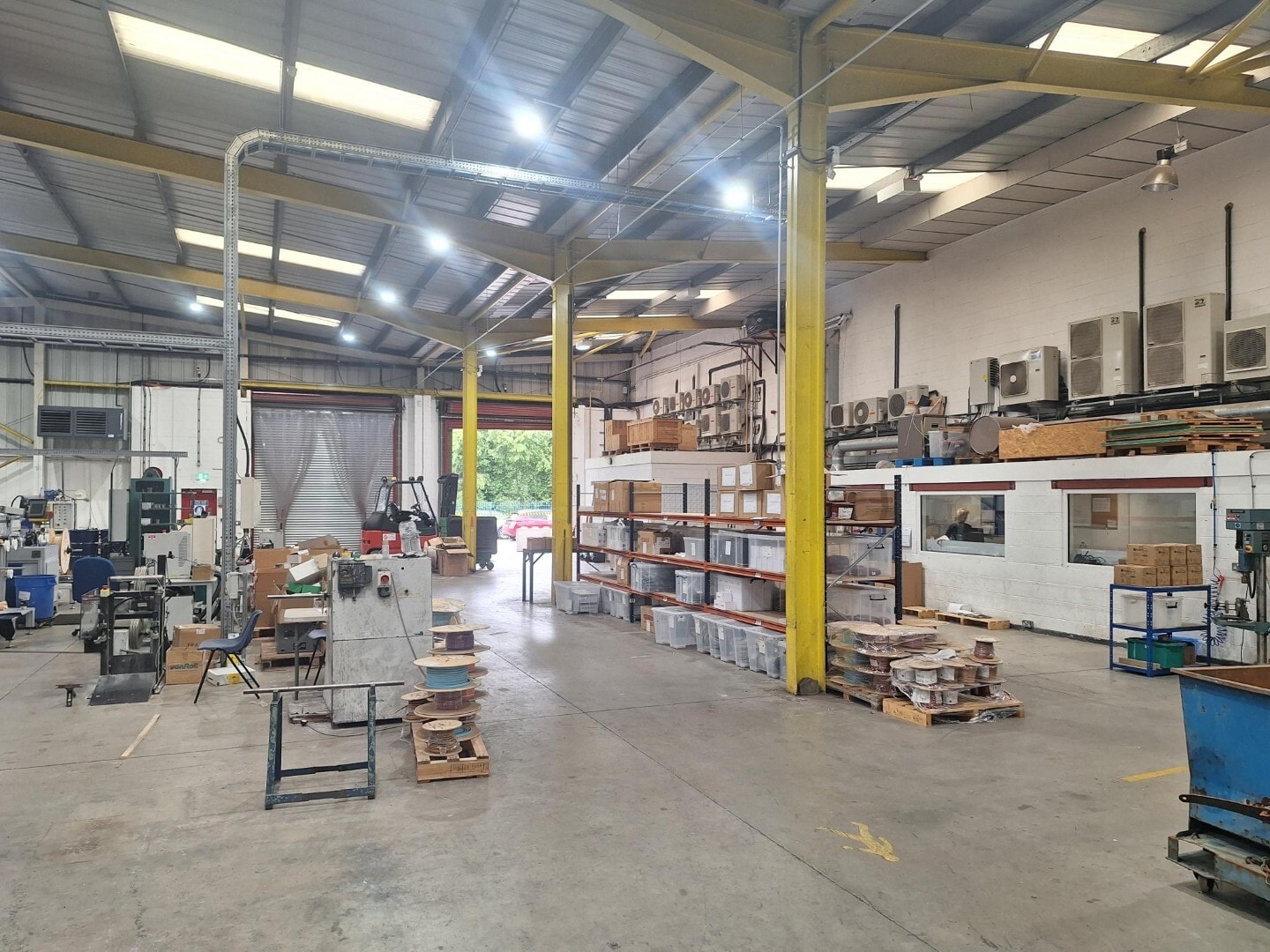 Southside, Stockport to rent Interior Photo- Image 1 of 1