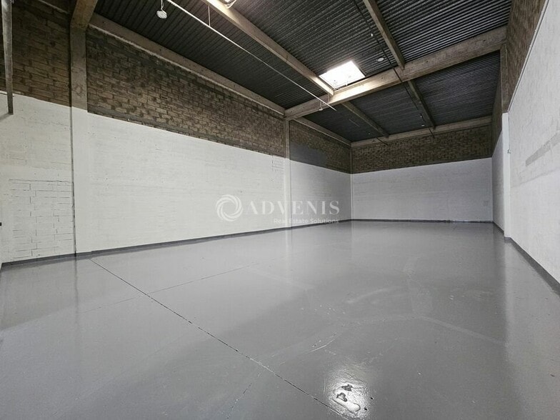 Office in Gennevilliers to rent - Building Photo - Image 3 of 38