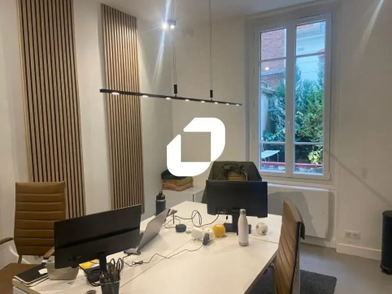 Office in Levallois-Perret for sale Interior Photo- Image 1 of 16