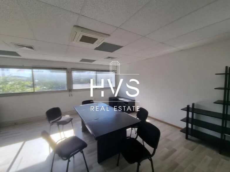 Office in Aix-en-Provence to rent - Interior Photo - Image 1 of 7