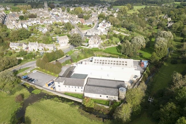 Brook Hl, Sherston to rent - Primary Photo - Image 1 of 2