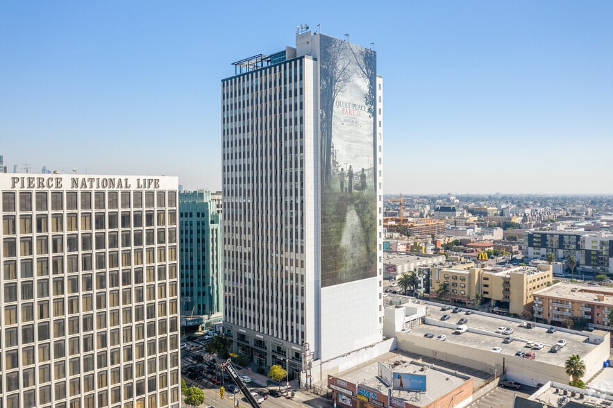 3810 Wilshire Blvd, Los Angeles, CA for rent - Building Photo - Image 3 of 5