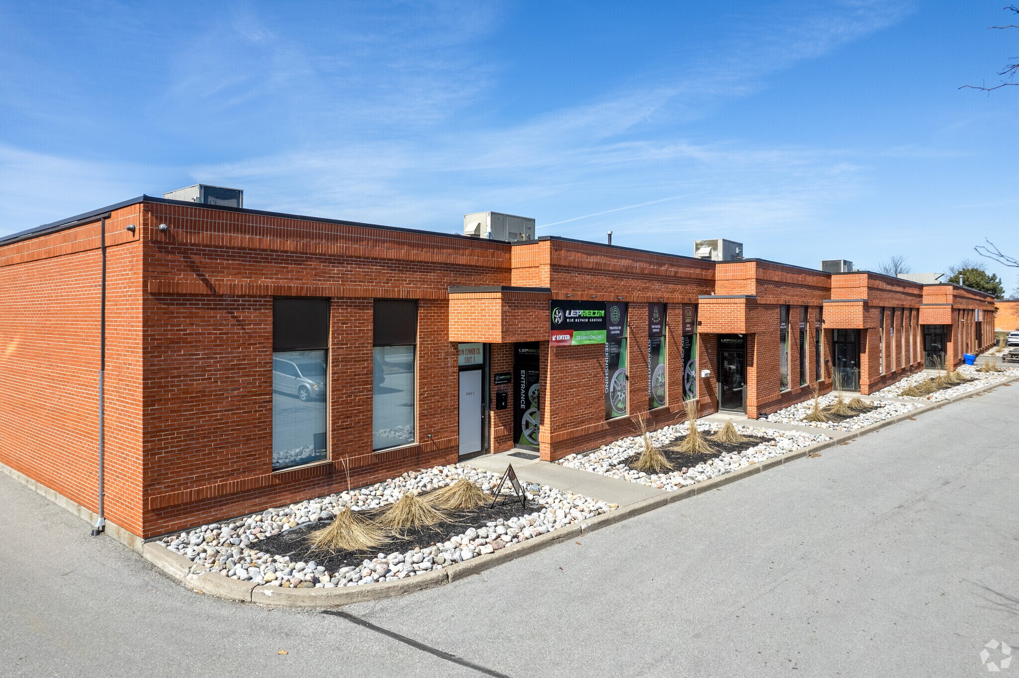 219 Connie Cres, Concord, ON to rent Building Photo- Image 1 of 3