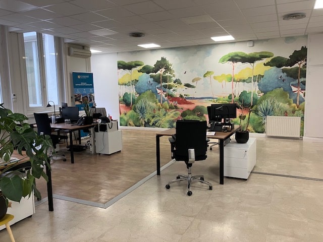Retail in Lyon to rent - Building Photo - Image 1 of 30