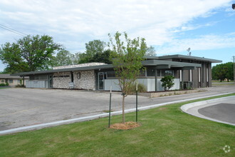 2160 W 21st St, Wichita, KS for sale Building Photo- Image 1 of 1