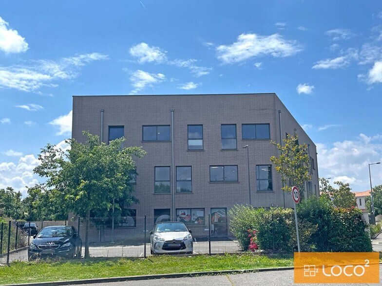 20 Boulevard Déodat De Séverac, Colomiers to rent - Building Photo - Image 3 of 6